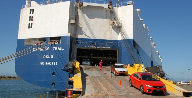 5 Crucial Steps to Import a Car from the US To Canada