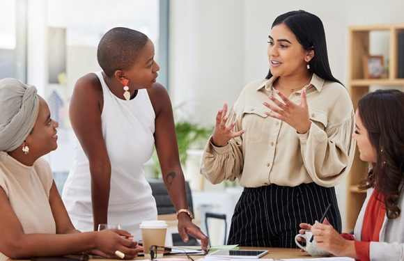 5 Communication Habits That Strengthen Leadership Influence